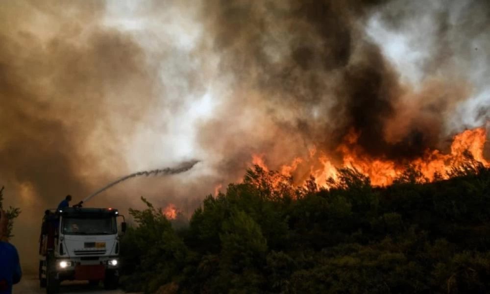 Φωτιά στην Αρκαδία: Δύσκολη η κατάσταση στη Γορτυνία – Καλύτερη στη Μεγαλόπολη